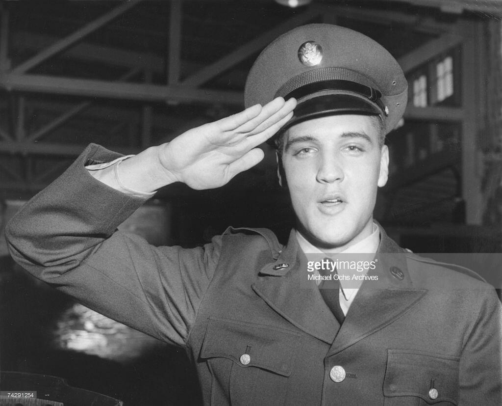 Mengenang Kenakalan Elvis Presley Ketika Laksanakan Wajib Militer