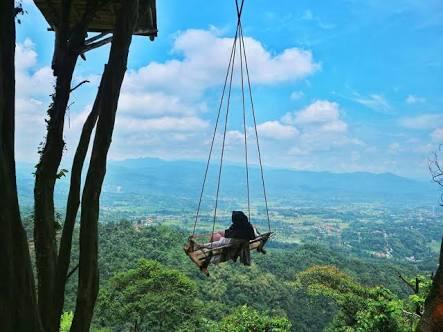 Mustika Manik, Wisata Anti Mainstream di Gunung Salak Bogor