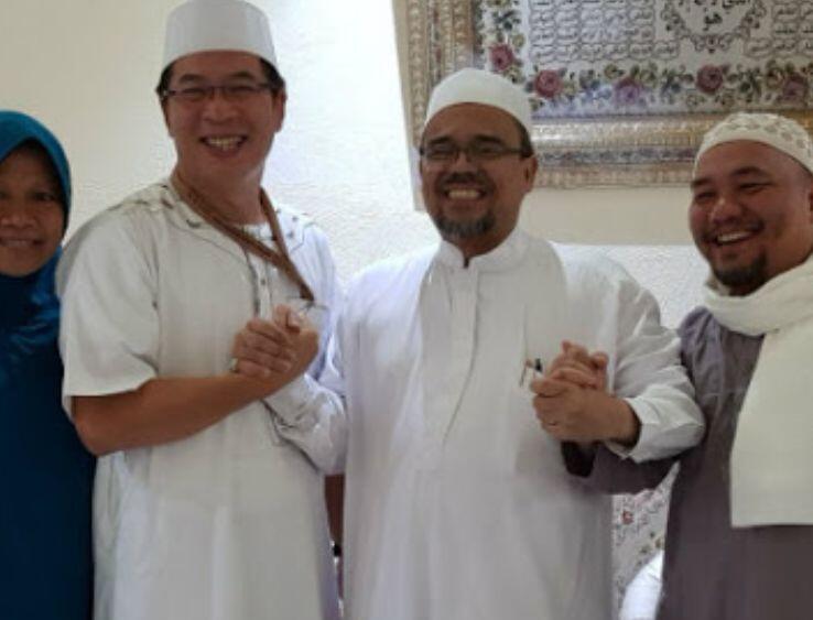 Demi Raup Suara Islam, Calon Wali Kota Bekasi ini Rela Datangi Habib Rizieq di Arab