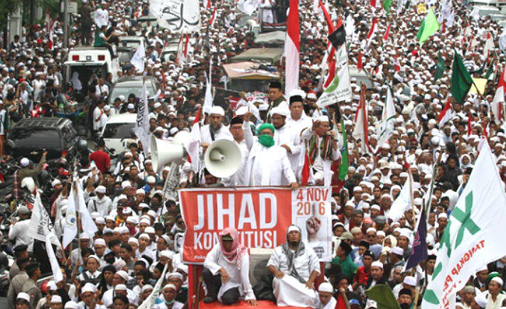 The Power of Rizieq Shihab: Calon Wali Kota Bekasi Sowan padanya di Arab Saudi