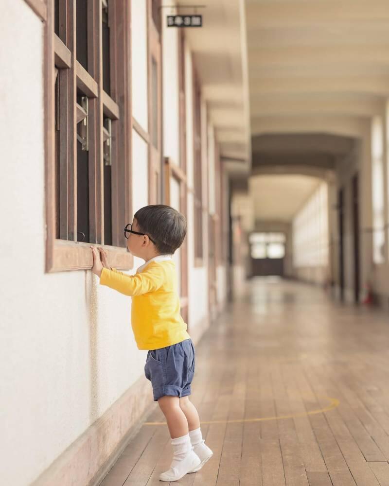 Ibunya Bisa Aja! Anak Ini Dipotret dan Didandani Mirip sama Nobita, Kawaii Sekali!