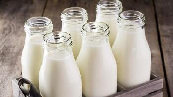 4 Minuman yang Sebaiknya Tak Dikonsumsi Malam Hari