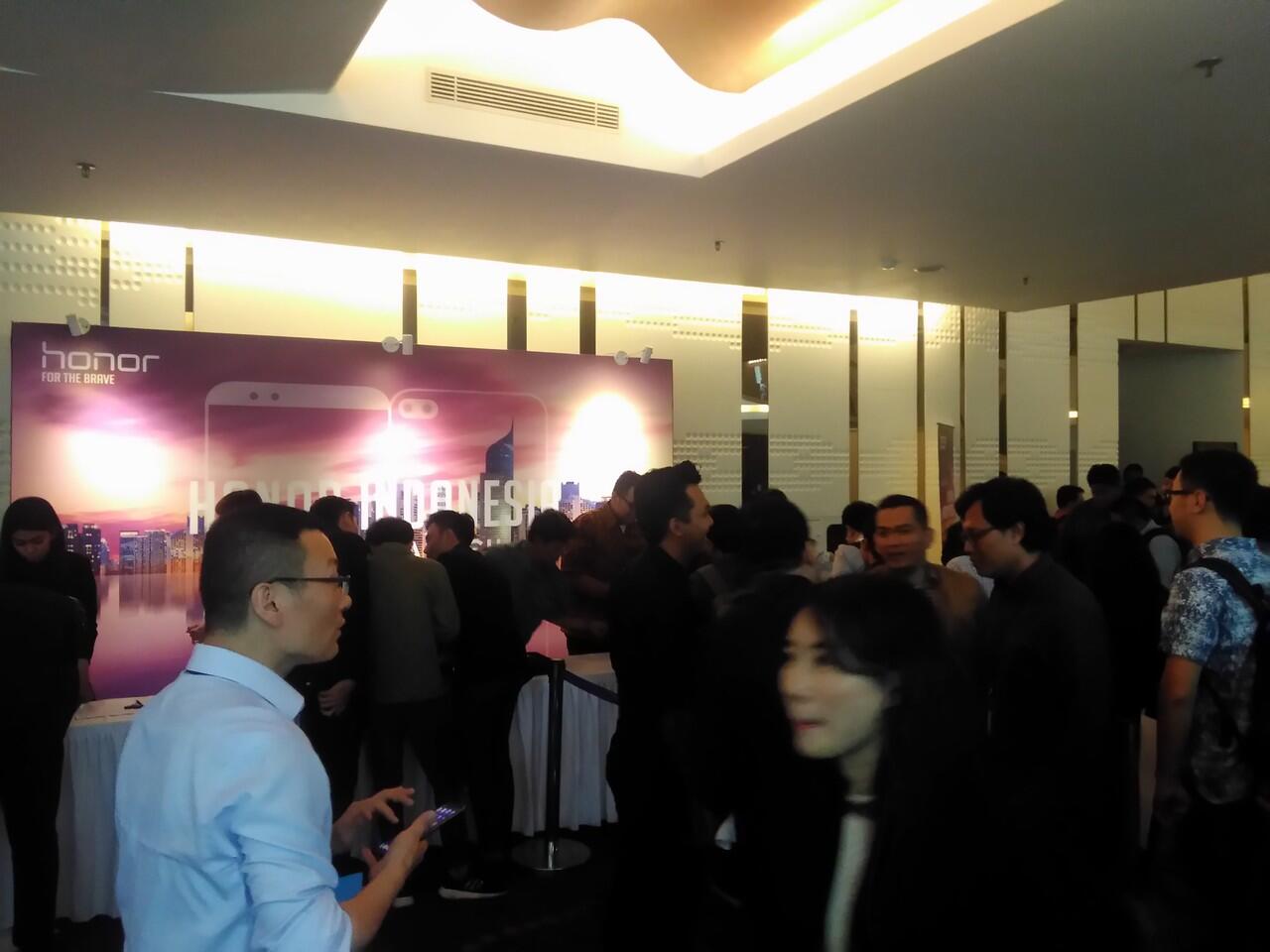&#91;FR&#93; Launching Honor Indonesia (After Story) Lenka, Honor and DJI