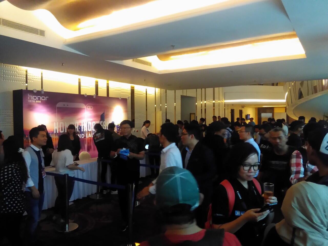 &#91;FR&#93; Launching Honor Indonesia (After Story) Lenka, Honor and DJI