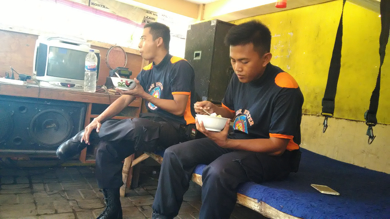 Kunjungan Dari Pemadam Kabupaten Bondowoso Ke Mako Damkar Situbondo