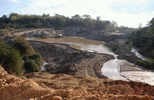Pertambangan: Memanfaatkan atau Merusak?