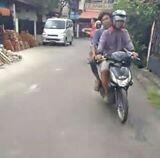Asyik Live Facebook, HP Cewek Ini Digondol Maling, Siaran Langsung Sampai Tempat Pers