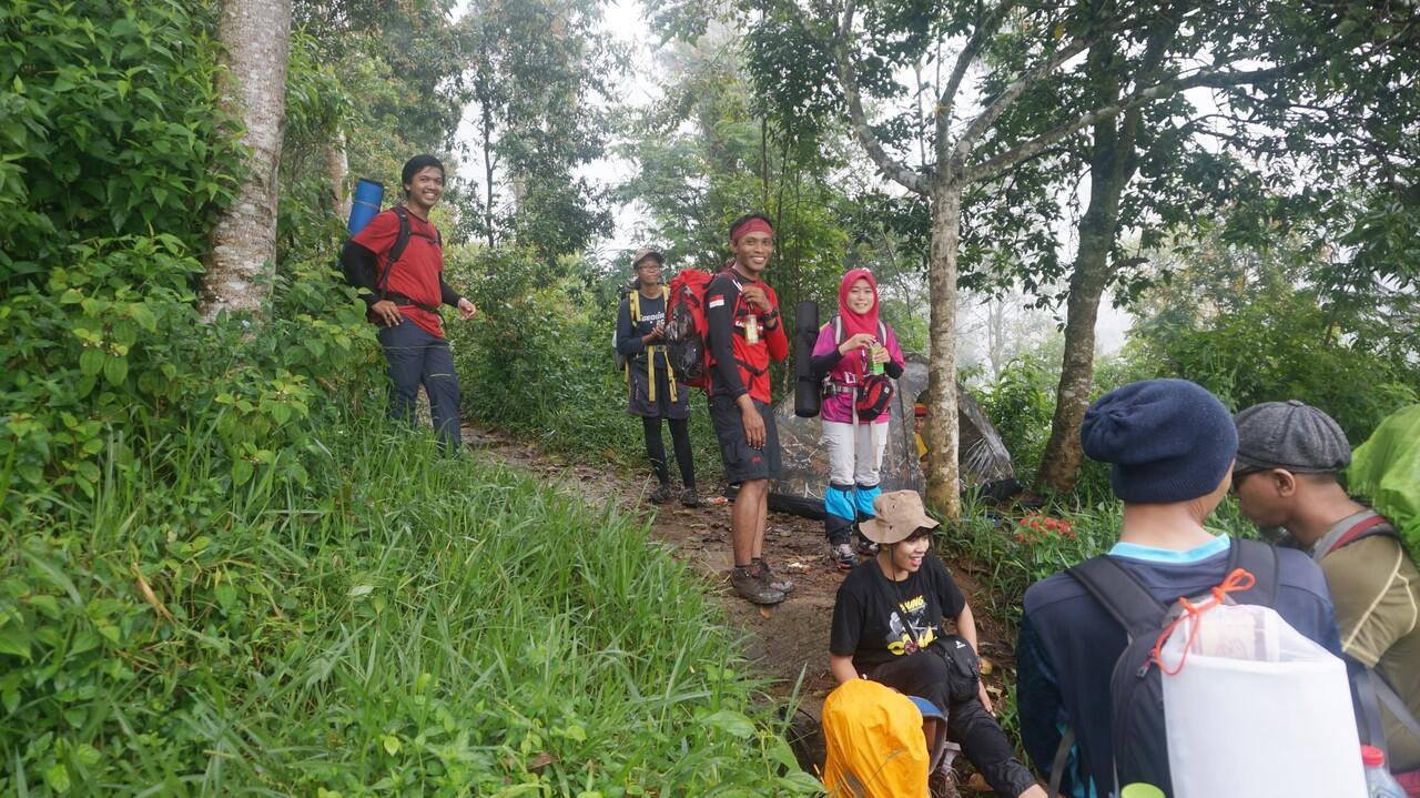 &#91;CATPER&#93; Menembus Puncak Salak 1,3,4,5,6 sekali Ngesot