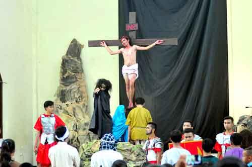 Saksikan Penderitaan Yesus Secara Langsung