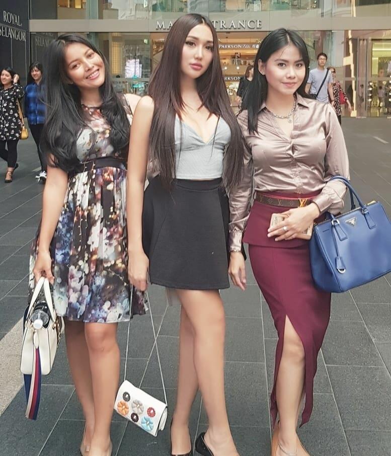 Muncul Foto Paspor Muhammad Fatah,Netter Bandingkan Permak Muka Lucinta Luna.muluz