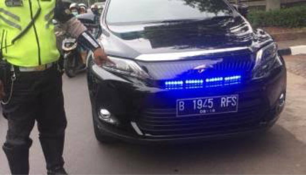 Plat Nomor Dewa di Jalanan. Yey or Nay?