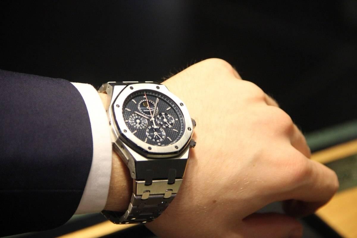10 Jam Tangan ini Lebih Mahal dari Lamborgini