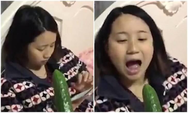 Ending Video Cewek Ngemut Mentimun Ini Sungguh Tak Terduga..geliiii!!