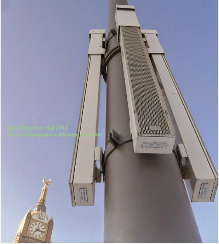 Morgan Freeman Menyatakan Panggilan Azan Adalah Alunan Suara Terindah di Dunia