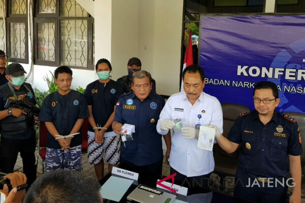 Mahasiswa Undip Diringkus BNN Karena Membeli Ekstasi Dari Belanda, 