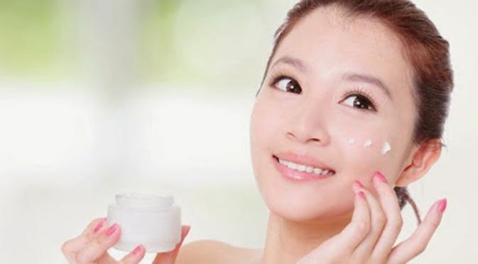 Tips Merawat Kulit yang Sering Terpapar AC