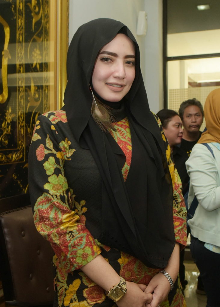 Ini Perempuan Yang Diduga Istri Ketiga Opick