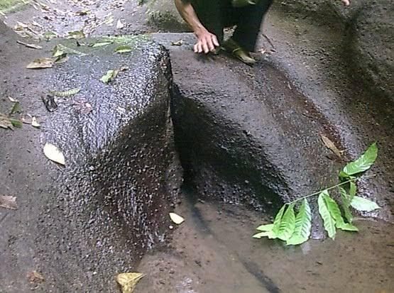 Wisata Situs Batu Pewadonan, Di Indramayu