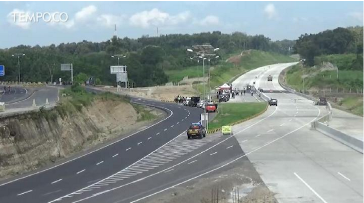 Baru Diresmikan Jokowi, Jalan Tol Ngawi-Wilangan Memakan Korban