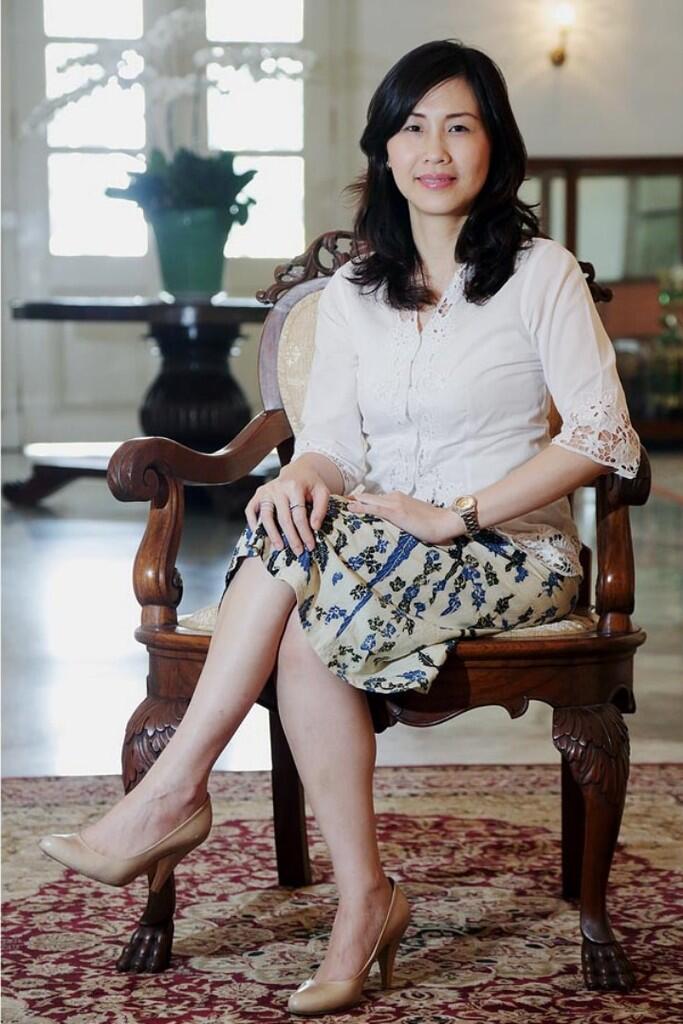 Akhirnya Veronica Tan Muncul ke Publik, Lihat Senyum Manisnya. Ahok Dapat Apa?