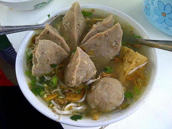 Cara Agan Makan Bakso: Bakso Atau Mi Duluan?