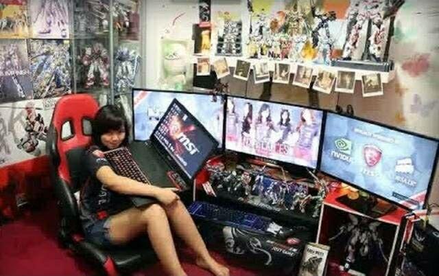 Super Kaya 4 Kamar  Youtuber Gamer Tercanggih dan Paling 