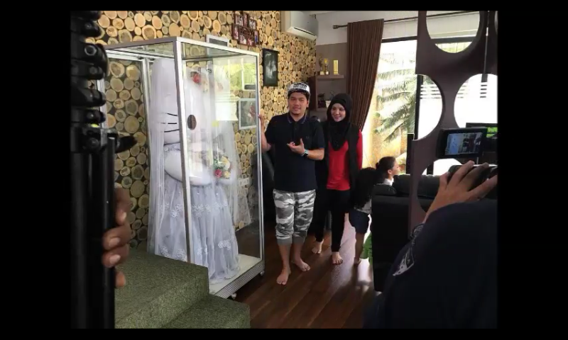 5 Artis Kaya Raya Hanya dengan Ketawa