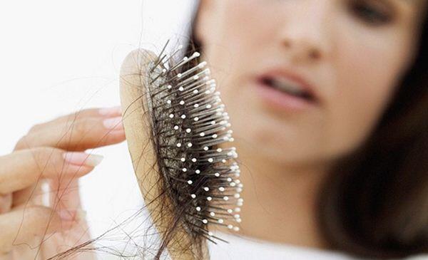 Berbagai Sebab Rambut Mudah Rontok