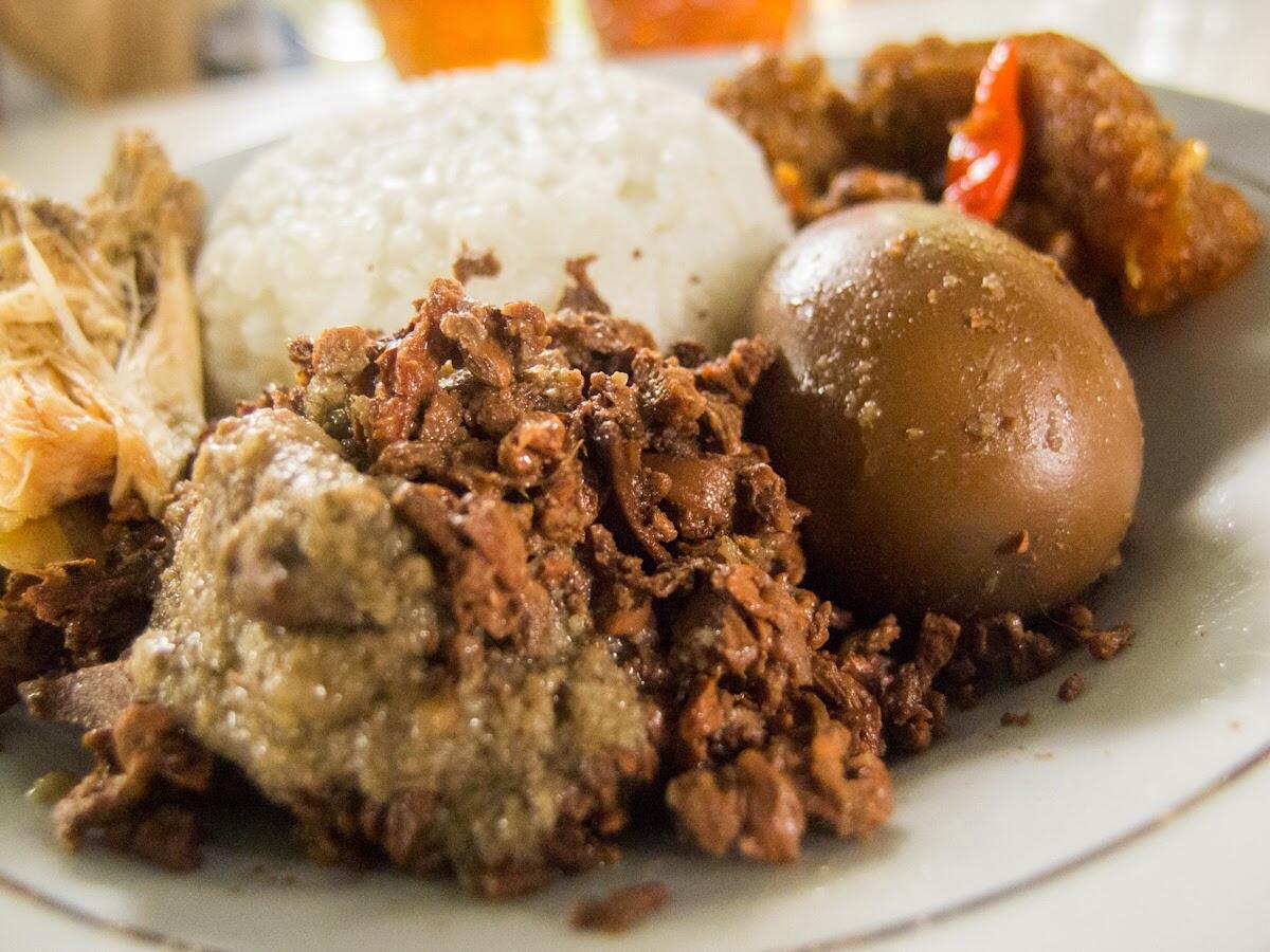 Hati-hati! Dua Makanan ini Sangat Disakralkan Oleh Masyarakat