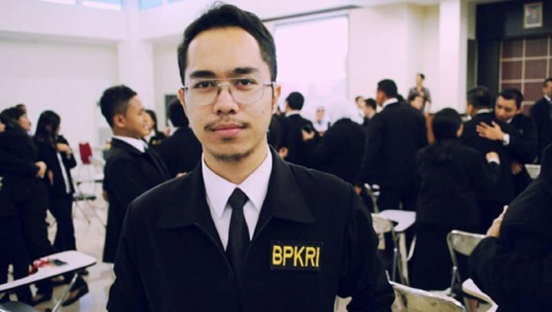 Curi Perhatian, 10 PNS Ini Tampannya Berlebihan. Ada yang Masih Available Nggak Ya?