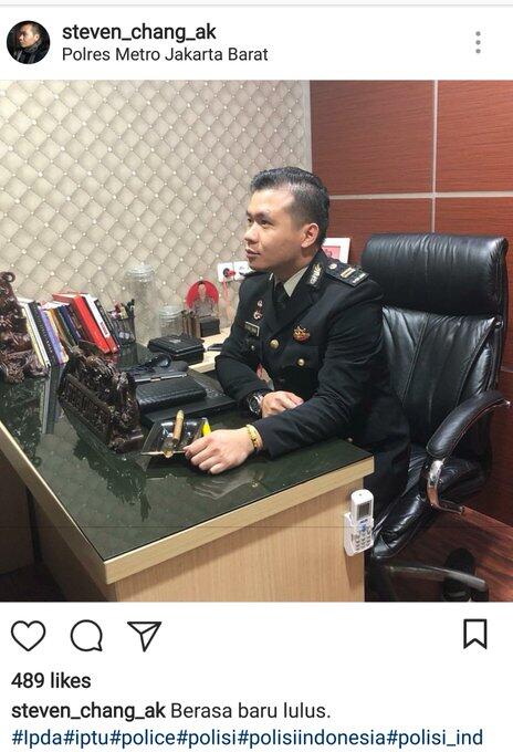 Polisi dan Tentara Indonesia Keturunan Cina: Mengapa Harus Kaget?
