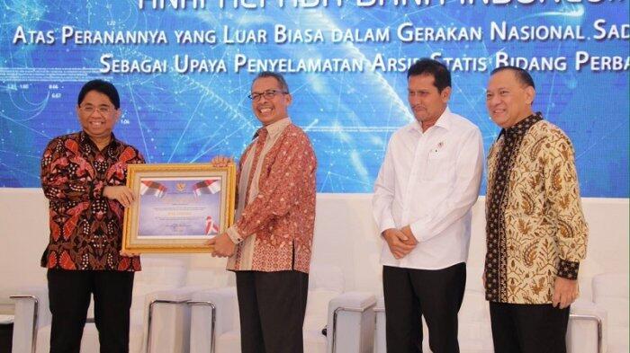 BI Raih Penghargaan di Bidang Kearsipan