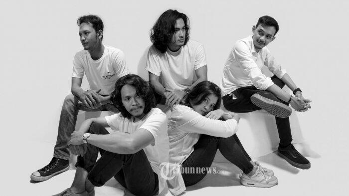 Ingin Sukses Seperti Ashanti, Kinan Bentuk 'Senja' Band