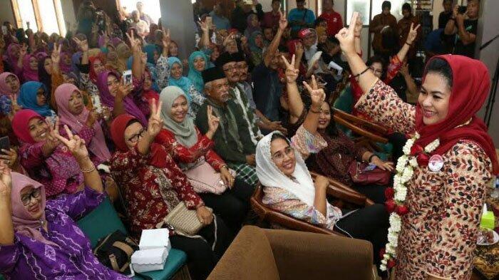 Puti Guntur Target 70 Persen Suara di Blitar