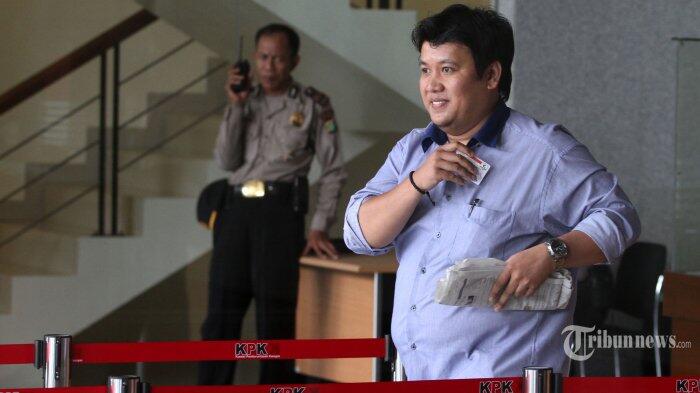 Hilman Sebut Setnov Ganggu Konsentrasinya Karena Sering Mencolek Bahu