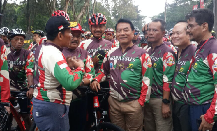 Jalan Santai di Cijantung, Moeldoko: Kopassus Selalu Siap Tanggulangi Terorisme