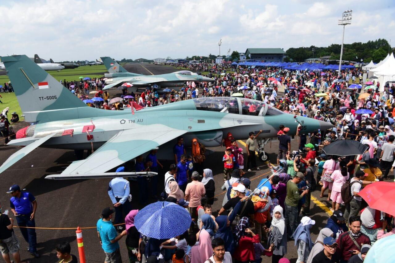 Pesta Rakyat HUT ke-72 TNI AU Dekatkan Prajurit dengan Masyarakat