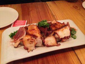 Mengenal Tapas, Kuliner Sekaligus Gaya Hidup khas Spanyol.