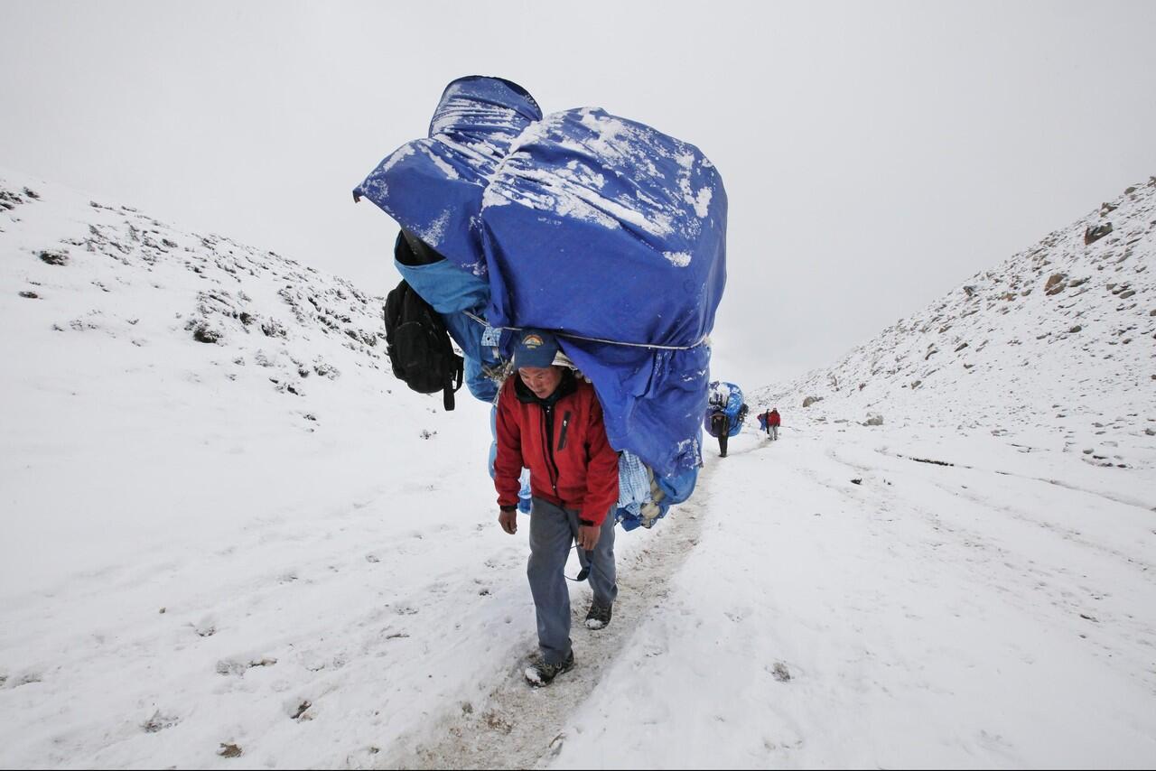Suku Sherpa, Manusia Super Pemandu Gunung Everest