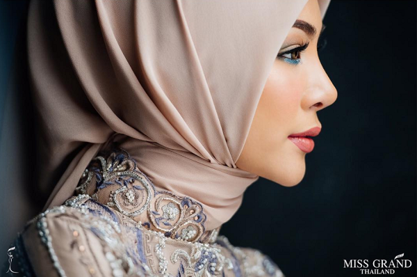 Supaporn Malisorn, Model Cantik Asal Thailand yang Jadi Kekasih Ivan Gunawan