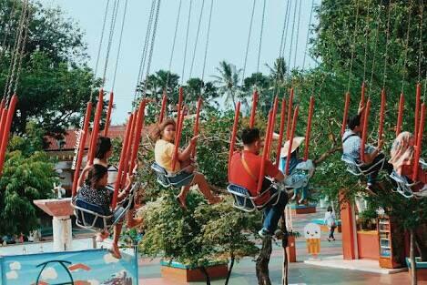Nostalgia Ke 5 Tempat Liburan Yang Sering Didatengin Pas Kecil, Yuk!