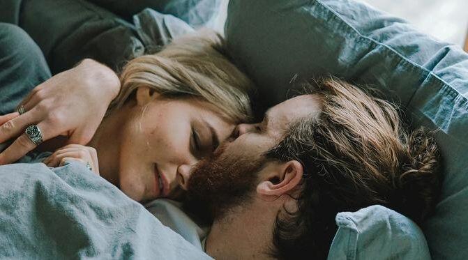Bakal Langgeng, Simak 14 Pasangan Zodiak Paling Klop di Sini