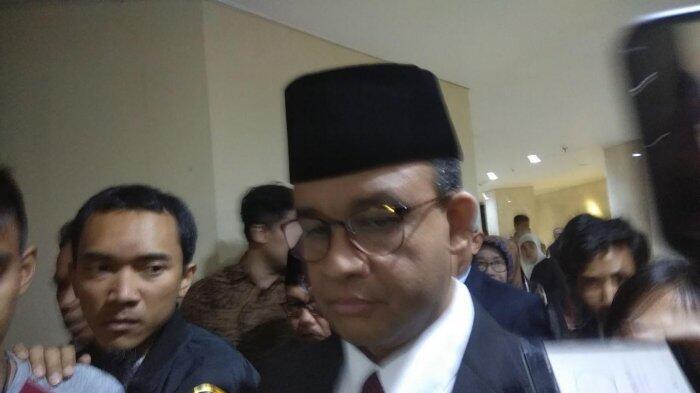 Soal Wacana Capres, Anies Enggan Komentar dan Hanya Lambaikan Tangan
