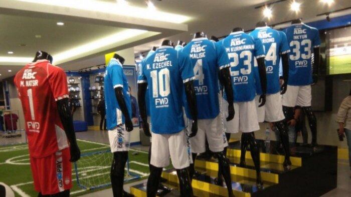 Giring Sebut Kualitas Jersey Anyar Persib Gokil Banget