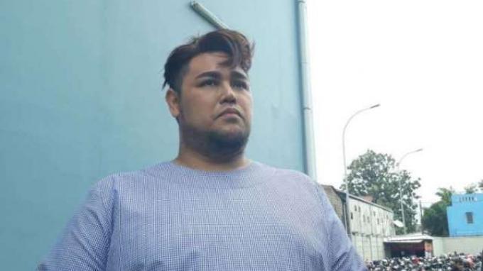 Pamer Foto Masa Muda, Tak Disangka Ivan Gunawan Pernah Macho