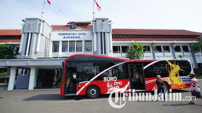 Naik Suroboyo Bus, Hanya Bayar Menggunakan Sampah Plastik