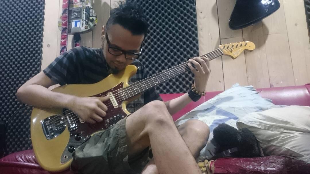 RIP Andika Kerispatih, Ini 10 Potret Terakhir Sang Bassist