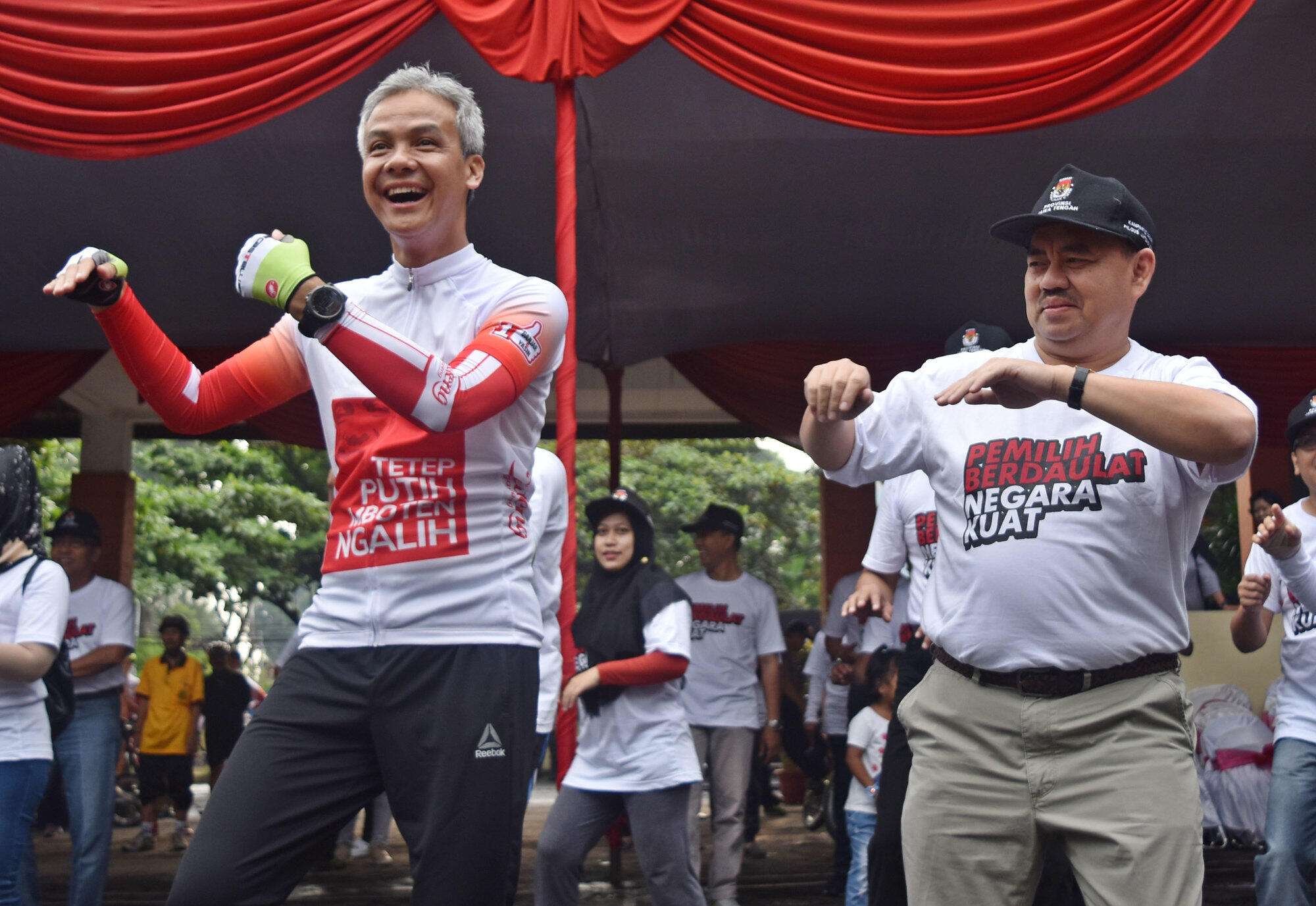 Berikut Teks Lengkap Puisi yang Membuat Ganjar Pranowo Dilaporkan ke Polisi