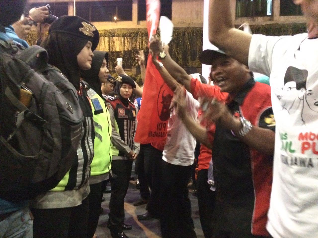Debat Pilkada Jatim, Suasana Pendukung Sempat Memanas