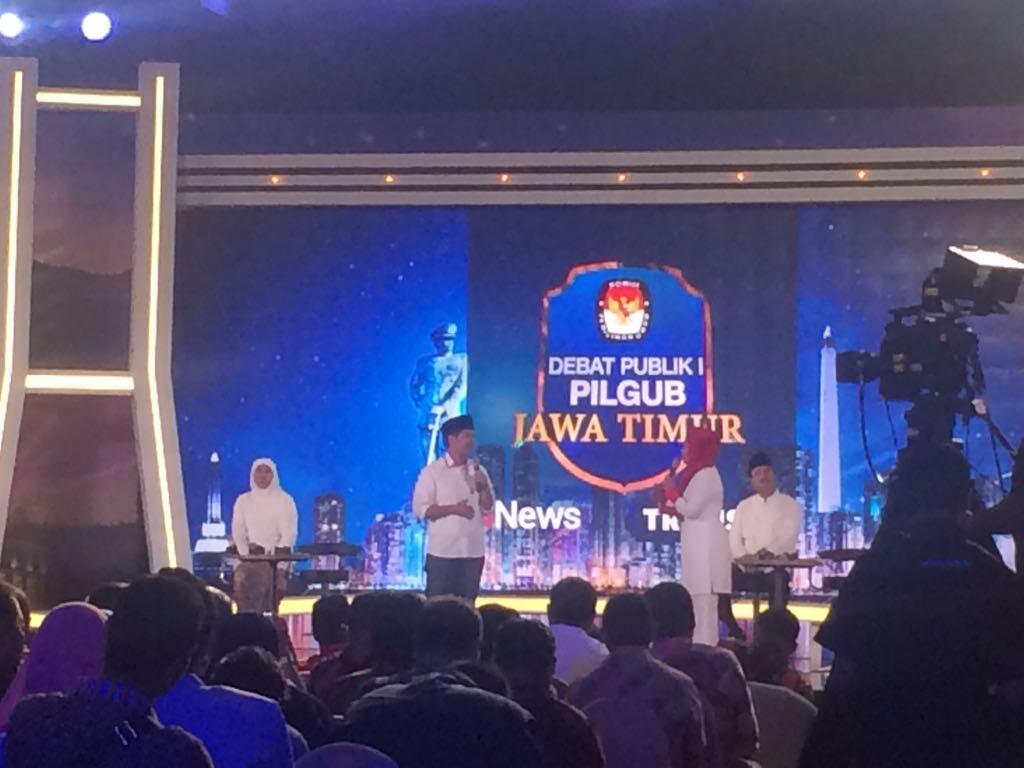 Debat Pilkada Jatim, Ini Solusi Penyediaan Lapangan Kerja dari Khofifah-Emil